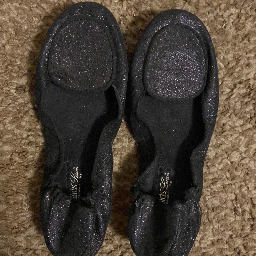 Footzy folds luxe shoes‎